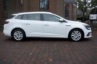 Renault Megane 1.6 E-Tech Plug-In Hybrid 160pk Business 28.000 KM