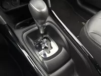 PEUGEOT 2008 SUV 1.2 PureTech 110pk EAT6 Allure *automaat* Foto