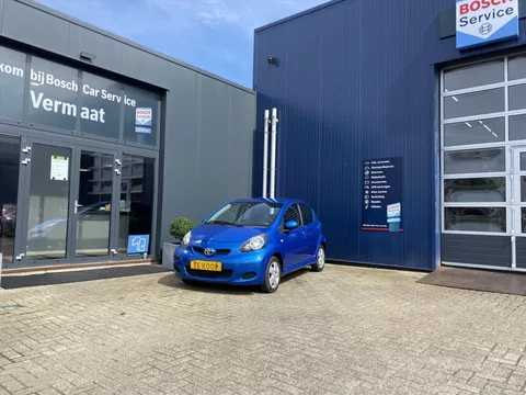 TOYOTA Aygo 1.0 12V VVT-I 5DRS MMT Dynamic Blue
