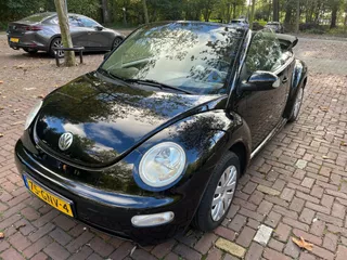 Volkswagen Beetle Cabrio 1.6 HANDGESCHAKELD-AIRCO