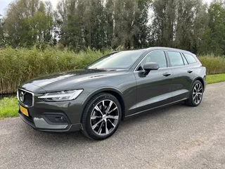 Volvo V60 B3 163pk Geartronic Mild Hybrid Business Pro | Navigatie | Apple carplay / Android auto | Climatronic | Cruise control | Rijklaar prijs!