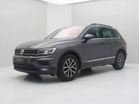 Volkswagen Tiguan 1.5 TSI 130pk 6-Bak Comfortline [ ACC+CAMERA+BLIS+CARPLAY+KEYLESS ]