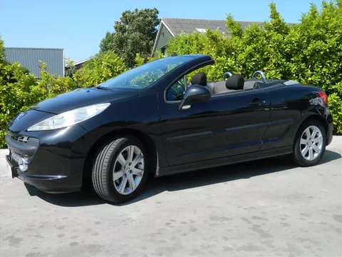 Peugeot 207 1.6 | Cabrio! | Airco | Bluetooth