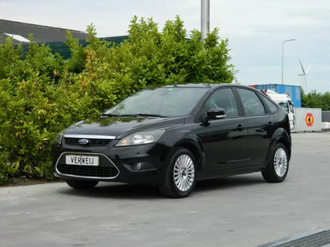 FORD Focus 1.6 | Titanium | Cruise | Clima | Navi |