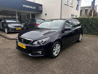 PEUGEOT 308 1.2 PureTech 110pk  Blue Lease Executive