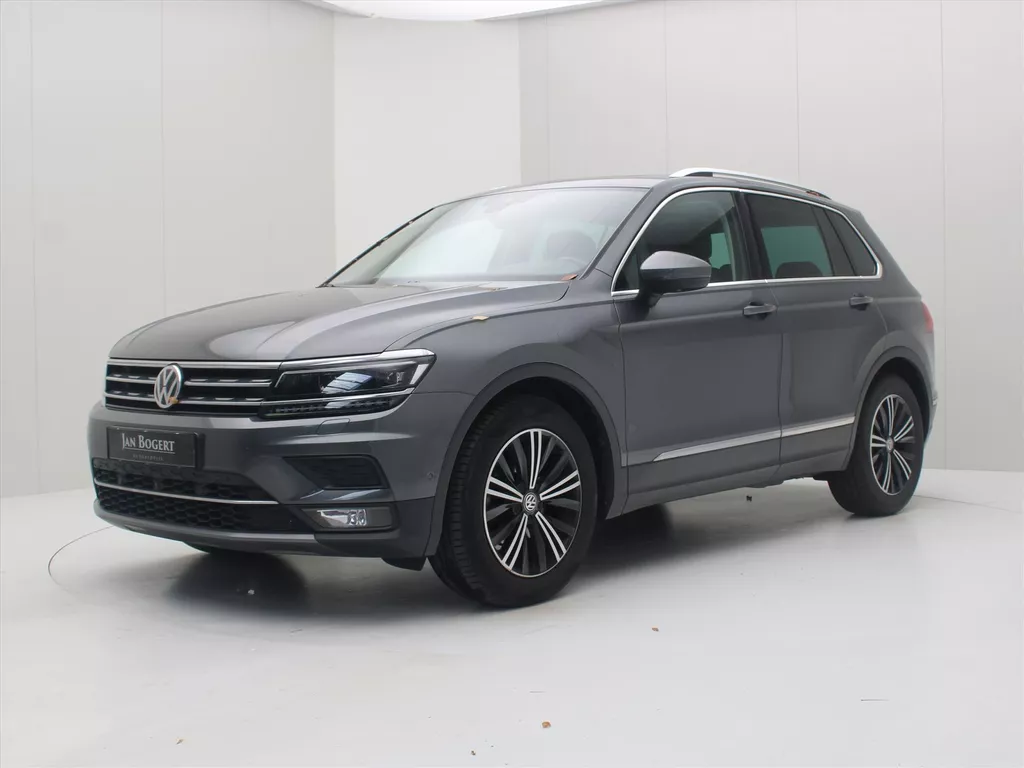 Volkswagen Tiguan 1.5 TSI ACT 150pk DSG Highline [ PANODAK+VIRTUAL+LEDER+CAMERA+ACC+CARPLAY+PDC+CLIMAAT ]