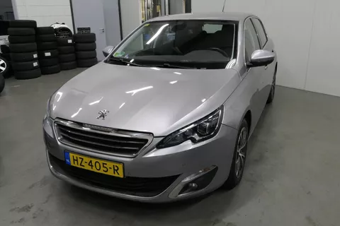 PEUGEOT 308 1.2 PureTech 130pk  Allure (Trekhaak)