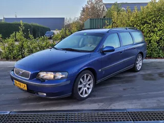 Volvo V70 2.4 170PK | Automaat | 7Pers | Clima | Stoelverwarming |