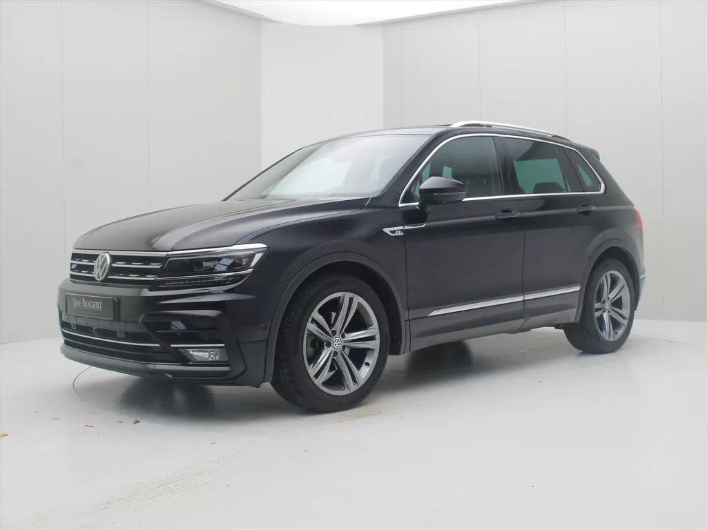 Volkswagen Tiguan 1.5 TSI 150pk 7-DSG Highline Business R [ PANODAK+TREKHAAK+360.CAMERA+VIRTUAL+LEDER+ACC+CARPLAY+LED ]