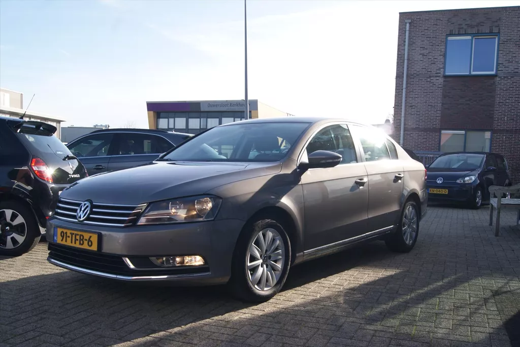 VOLKSWAGEN Passat 1.4 TSI 122pk BMT Easyline