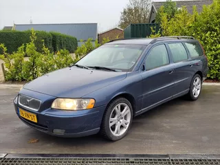 VOLVO V70 2.4D 5 Cilinder | Edition | Trekhaak | Clima | Cruise | Radio CD