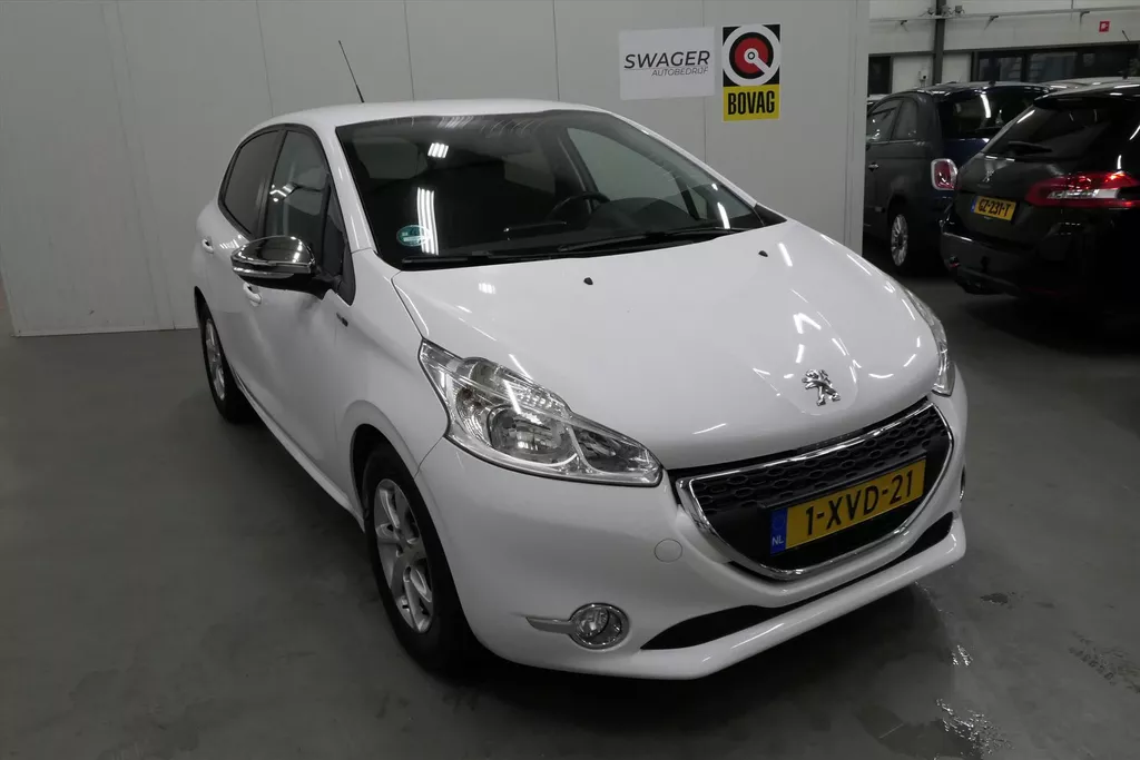 PEUGEOT 208 1.2 VTi 82PK 5D Style (Goed onderhouden)