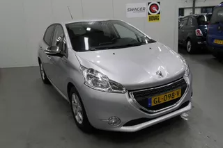 PEUGEOT 208 1.2 PureTech 82PK 5D Style (Dealer onderouden)