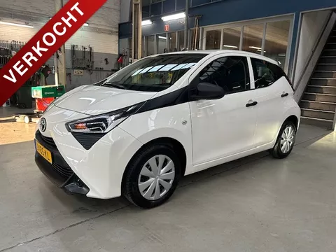 Toyota Aygo 1.0 VVT-i 72pk 5D x-fun | Airco | Bluetooth | Rijklaar prijs!