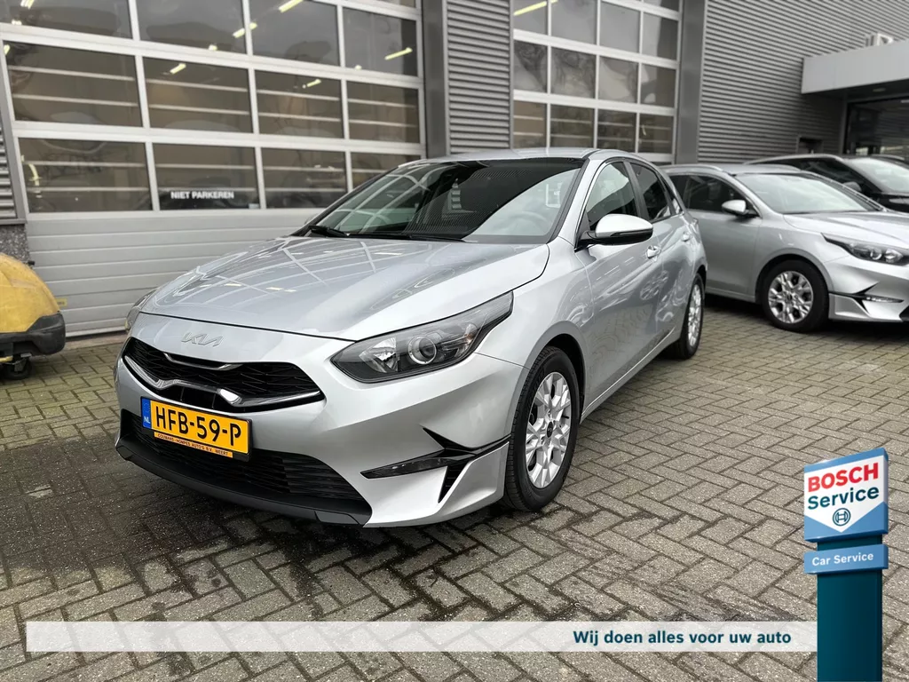 Kia Ceed 1.0 T-GDi 120pk DynamicPlusLine 2023