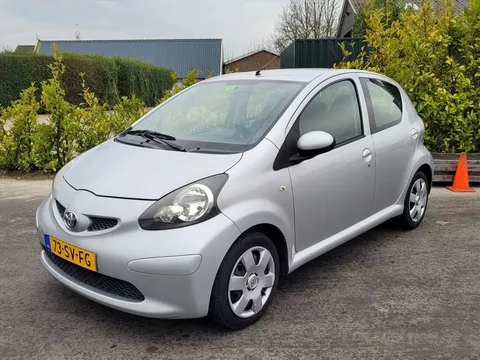 Toyota Aygo 1.0 12V 5DRS | CV | Elek Ramen | Carplay