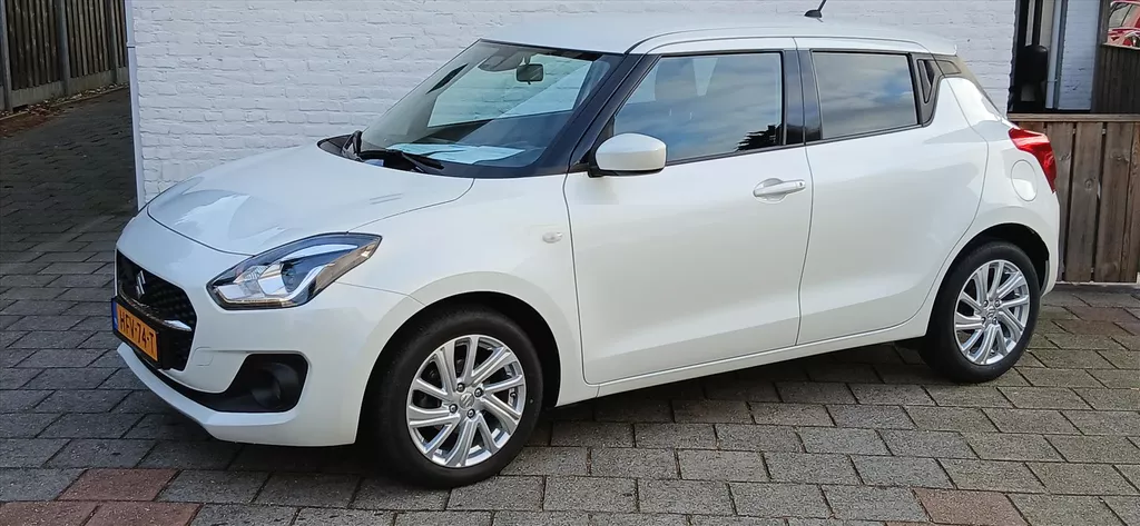 Suzuki Swift 1.2 5drs select Smart Hybrid cruise,ac,multi media