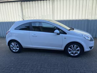 Opel Corsa Sport 1.4 16v