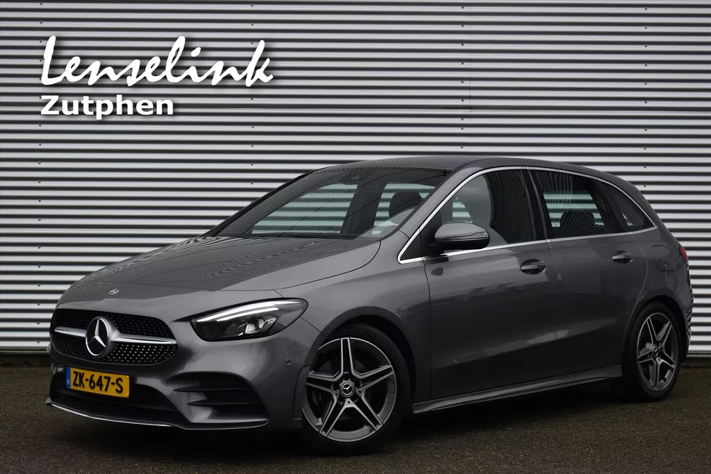 Mercedes B-Klasse B180 Business Solution AMG | Incl. garantie | Camera | Widescreen | Carplay | Elek. achterklep | Puntgaaf | Incl. BOVAG garantie, beurt, APK etc..