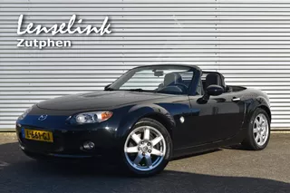Mazda MX5 1.8 126pk Touring | Dealeronderhouden | Stoelverwarming | Airco | BOSE audio | Lederen bekleding | Incl. BOVAG garantie etc..