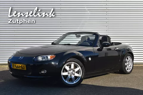 Mazda MX5 1.8 126pk Touring | Dealeronderhouden | Stoelverwarming | Airco | BOSE audio | Lederen bekleding | Incl. BOVAG garantie etc.. Mazda MX5 1.8 126pk Touring | Dealeronderhouden | Stoelverwarming | Airco | BOSE audio | Lederen bekleding | Incl. BOVAG garantie etc..