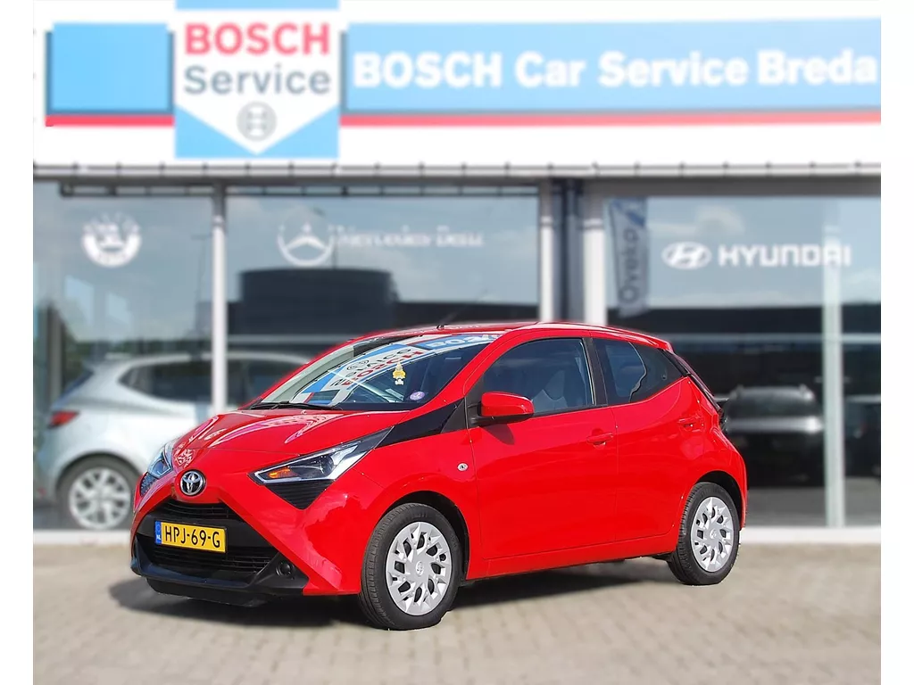 TOYOTA Aygo 1.0 VVT-i 72pk 5D x-play