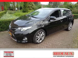 Toyota Auris 1.8 Hybrid 136pk CVT Dynamic, bij Toyota specialist met 12 mnd Bovag garantie !