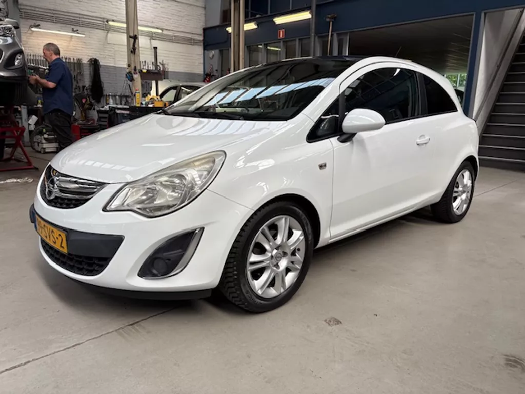 OPEL Corsa 1.2 ecoFLEX BI-FUEL 83pk 3d BlitZ
