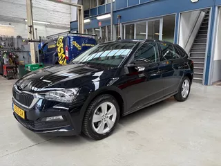 SKODA Scala 1.0 TSI Greentech 110pk DSG-7 Ambition | Apple carplay / Android auto | Airco | Cruise control | Lm velgen | NAP | Rijklaar prijs!