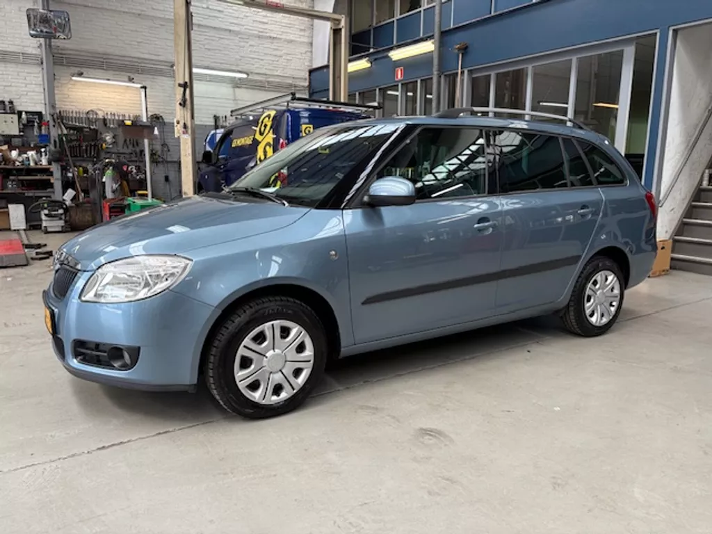 SKODA Fabia 1.4 16V 63KW COMBI Ambiente