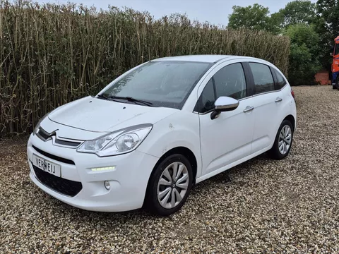 CITROEN C3 1.0 VTi 68pk Collection | In Prijs Verlaagd! | Verbruikt Olie! | Airco | Cruise | Trekhaak