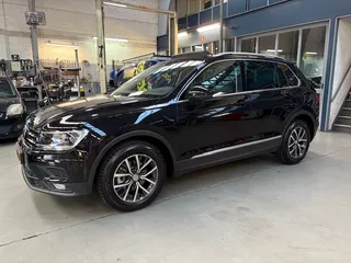 VOLKSWAGEN Tiguan 1.5 TSI ACT 150pk DSG Comfortline Business | Schuif/ Kanteldak | Klap trekhaak | Apple carplay / Android auto | Navigatie | NAP | Rijklaar prijs!