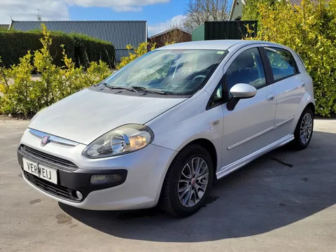 FIAT Punto 1.3 Multijet 85pk | 5Drs | Cruise | Clima | PDC | Trekhaak