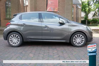 Peugeot 208 1.2 Puretech 110pk 5D EAT6 Allure