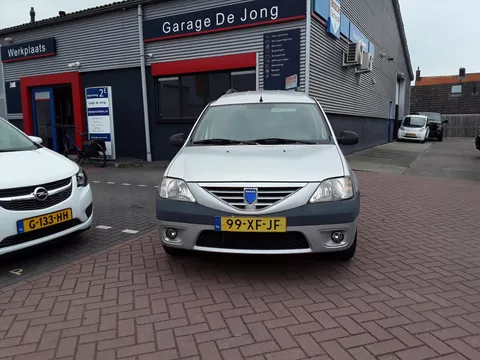 DACIA Logan 1.6 16V MCV 64KW 7P Lauréate