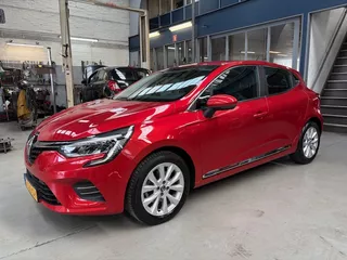 RENAULT Clio 1.3 TCe 130pk EDC GPF Intens | Automaat | Apple carplay / Android auto | Climate control |  LM Velgen | Cruise control | PDC | NAP | Rijklaar prijs!