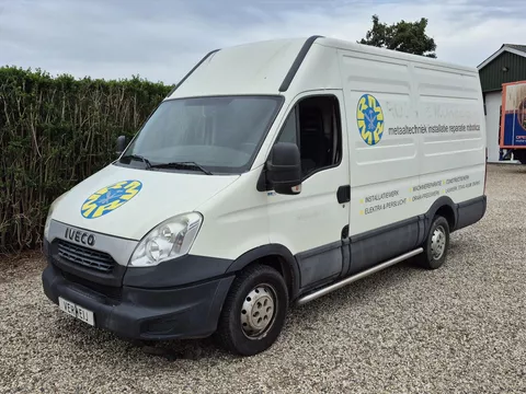 Iveco Daily 35S11D EURO 5 | Motor kapot! | Camera | Trekhaak | Radio CD