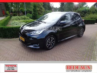 TOYOTA Yaris 1.5 Hybrid 116pk CVT Team Edition -Navi- bij Toyota specialist sinds 1968