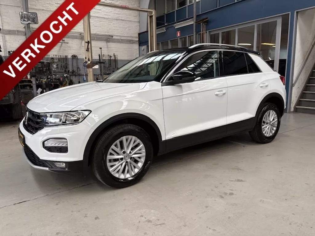 VOLKSWAGEN T-Roc 1.0 TSI 115pk T-Roc Style Business | Apple carplay / Android auto | Navi | Stoelverw. | Cruise control | Elektr. achterklep | NAP | Rijklaar prijs!
